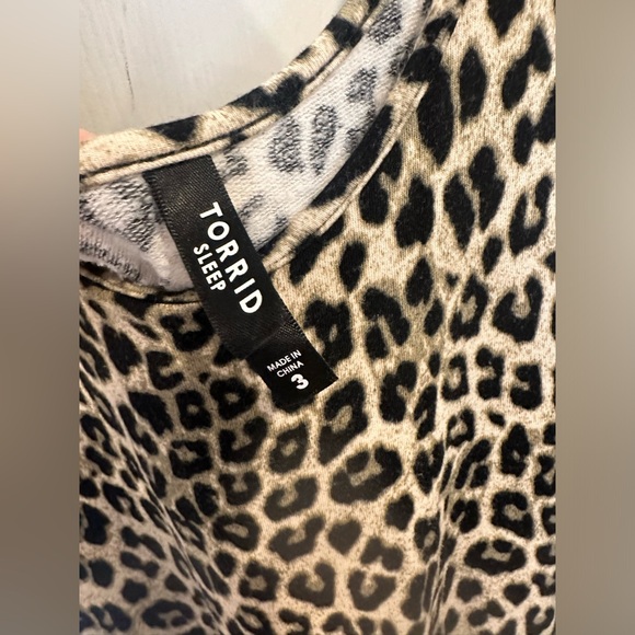 Torrid sleep Dream Fleece leopard Full Length Lounge Jumpsuit Plus size 3 - Picture 2 of 9